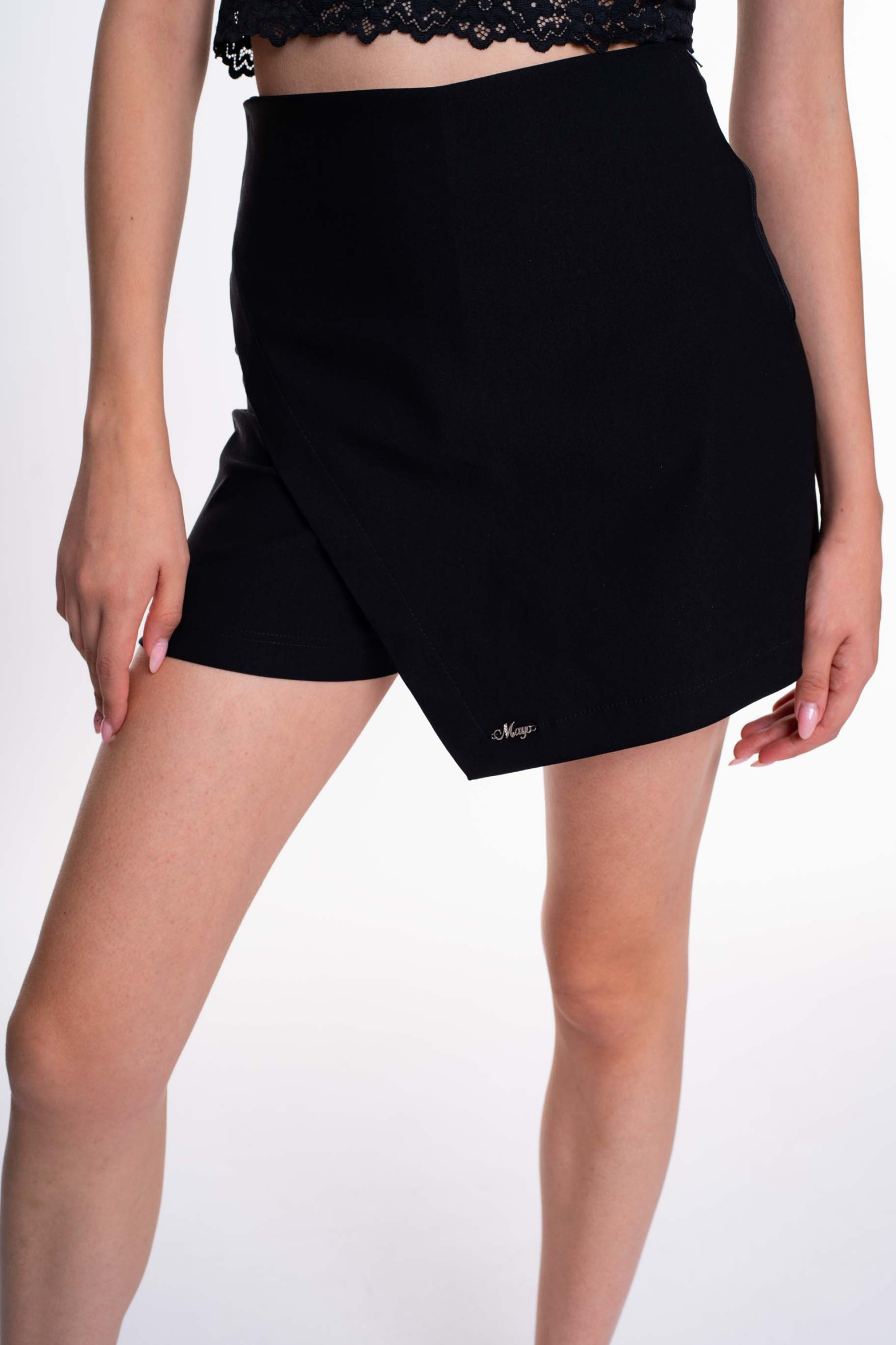 Mayo Chix Flynn short fekete - Image 3